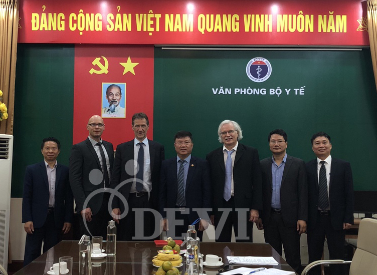 Tuyển sinh học nghề Điều dưỡng 2+2 nhập học tháng 10/2020 – Miễn chứng minh tài chính!